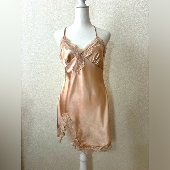 Lace trim slip nightgown - Picture 3 of 6